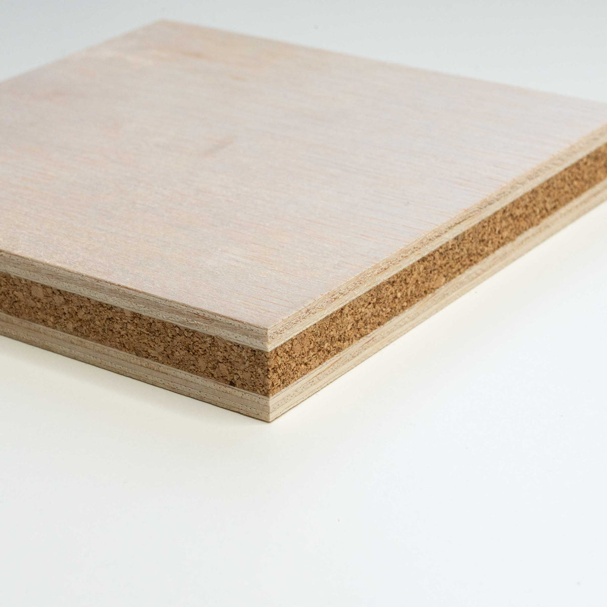 Panneau plancher léger epicPLY avec âme en liège