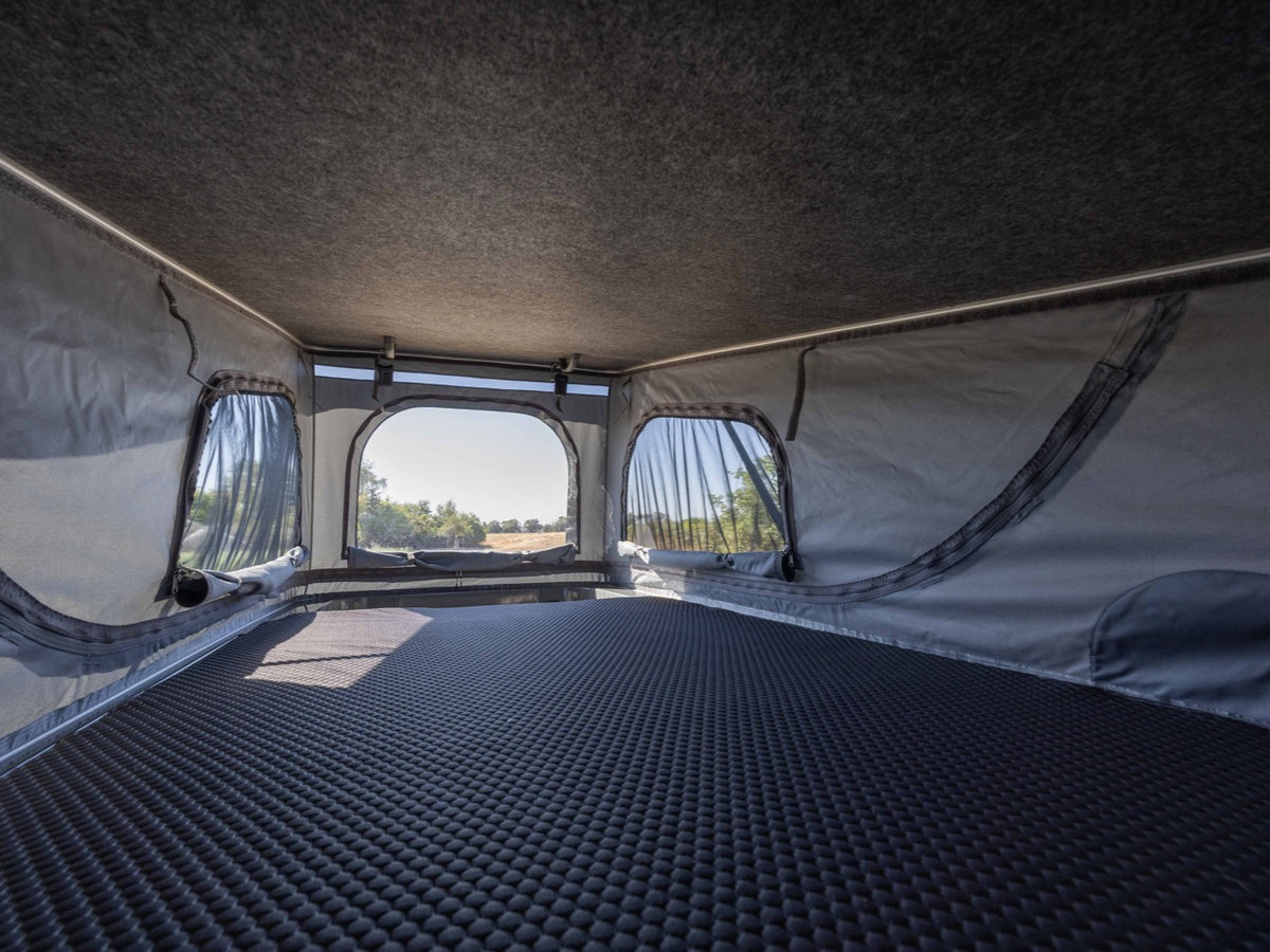 REIMO EasyFit Kia PV5 – toit relevable et couchage, visuel constructeur