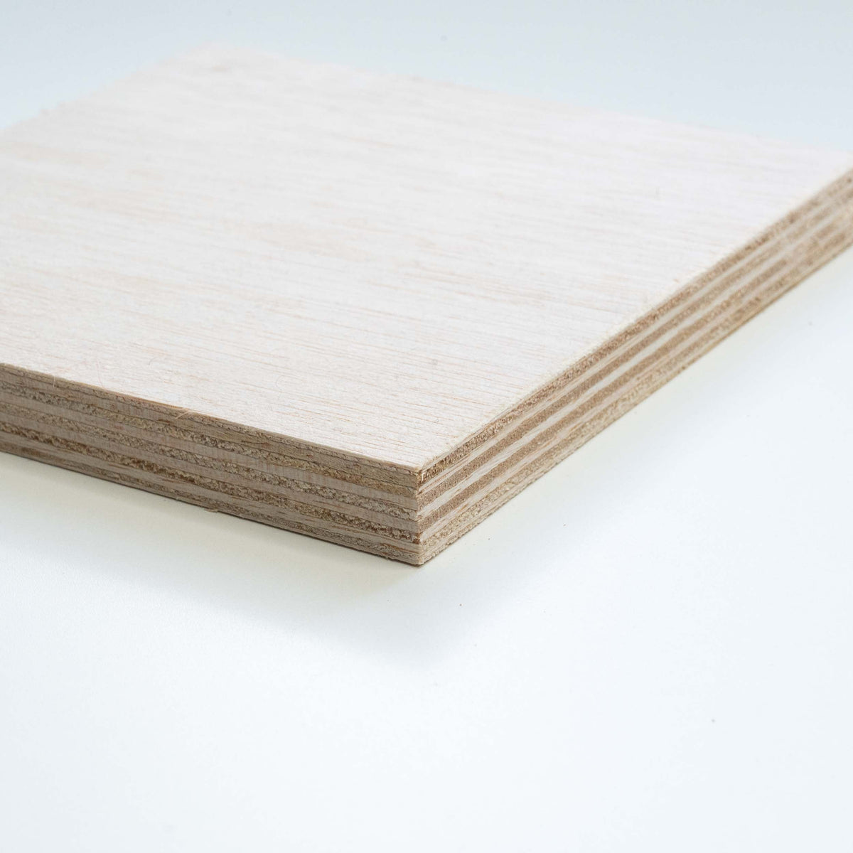 Contreplaqué léger epicPLY Albasia brut 15 mm