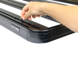 Galerie de toit Front Runner Slimline II – Hard-top / cellule / remorque selon dimensions et système de fixation – rails…………