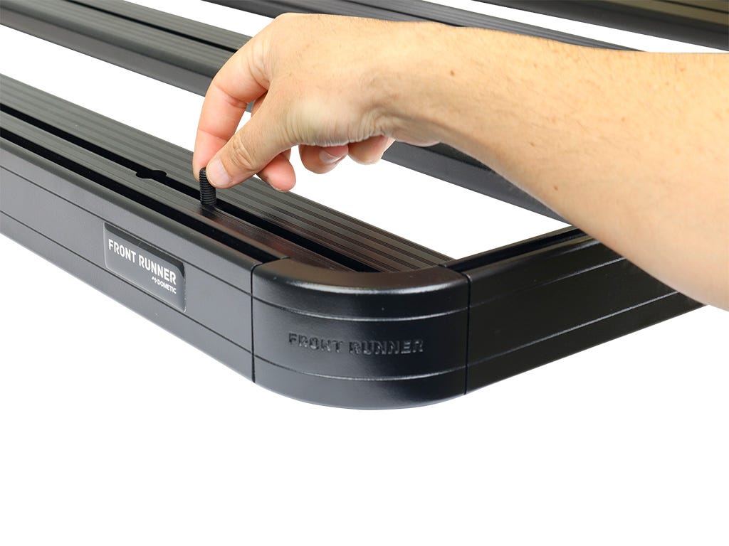 Galerie de toit Front Runner Slimline II – pour le Toyota Hilux (2005-2015) - de Front Runner – Front Runner KRTH010T – vue 3