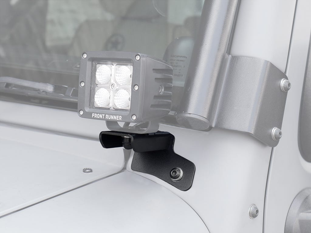 Support de phares sur pare-brise pour une Jeep Wrangler JK/JKU - de Front Runner – Front Runner RRAC014