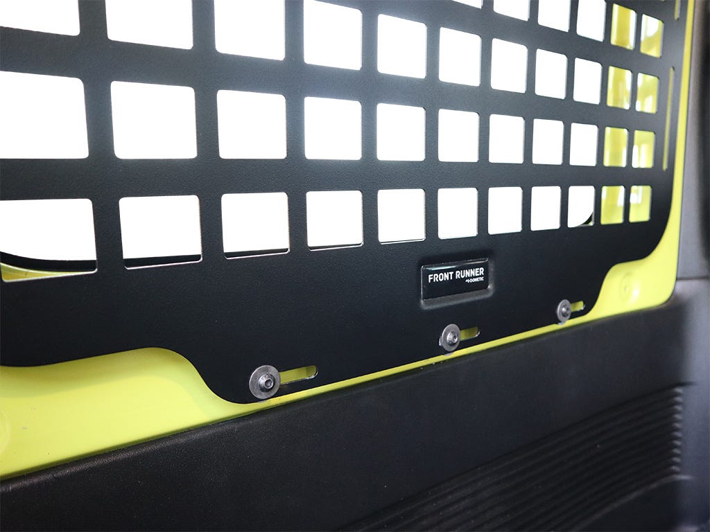 Panneau Molle de Lunette Arrière Suzuki Jimny 3 Portes (2018+) – Front Runner VACC121 – vue 4